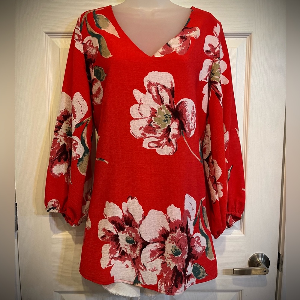 Beautiful floral tunic blouse